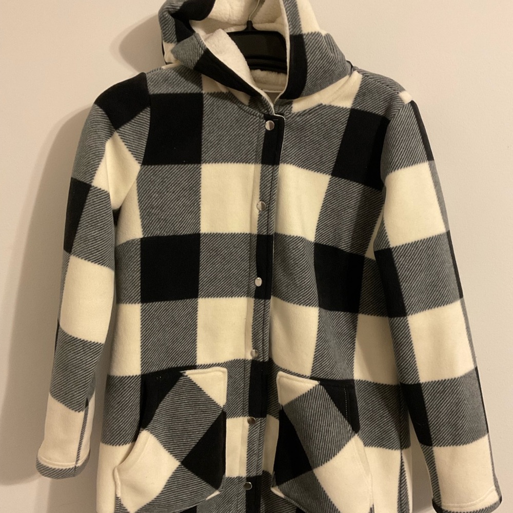 Denim&Co Black,gray,white  Checkered jacket NWOT medium snap closure
